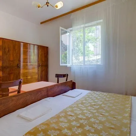 Apartment In 14852