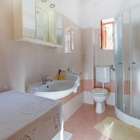 Apartment In 14852 Mali Losinj