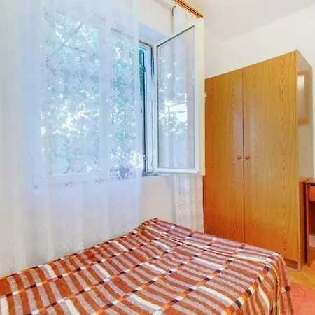 In 14852 Apartment